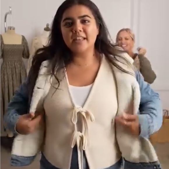 Neuflora Blaine sweater vest in cream - Picture 6 of 6